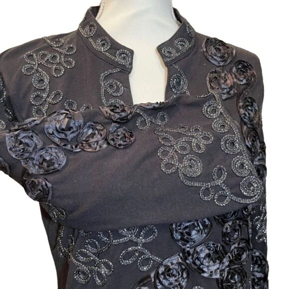 Lauren Michelle Tunic Black and Silver Embossed Size Medium - Picture 3 of 10